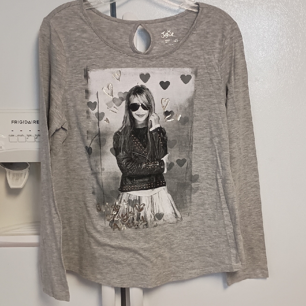 Justice  Gray Long Sleeve Graphics Top in EUC Girls Plus Size 20